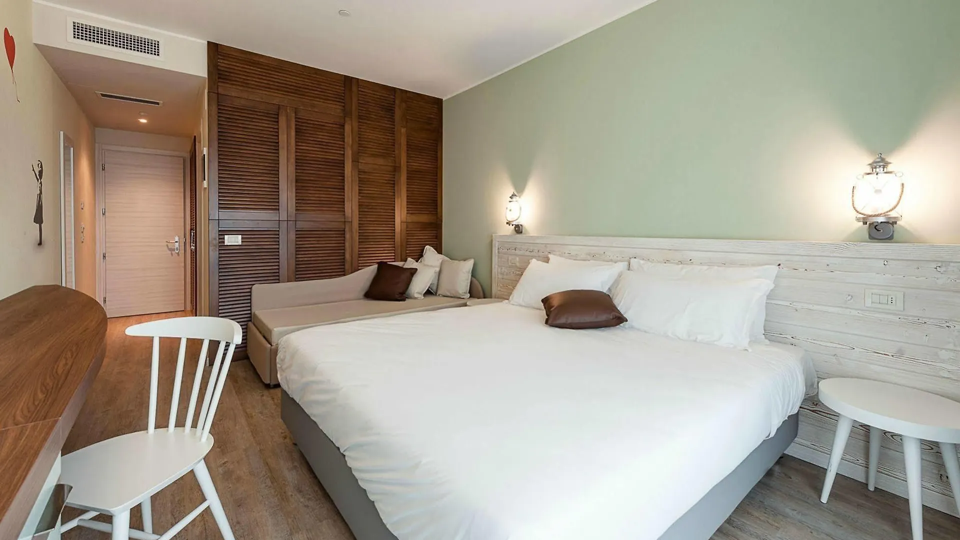 Hotel San Michele Bibione 4*,  Italia