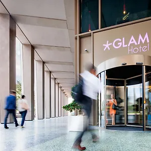 Glam Milaan